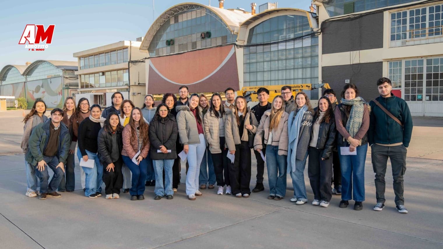 Estudiantes de la Diplomatura en Tecnología de Alimentos durante su visita al Complejo Industrial Arcor Arroyito