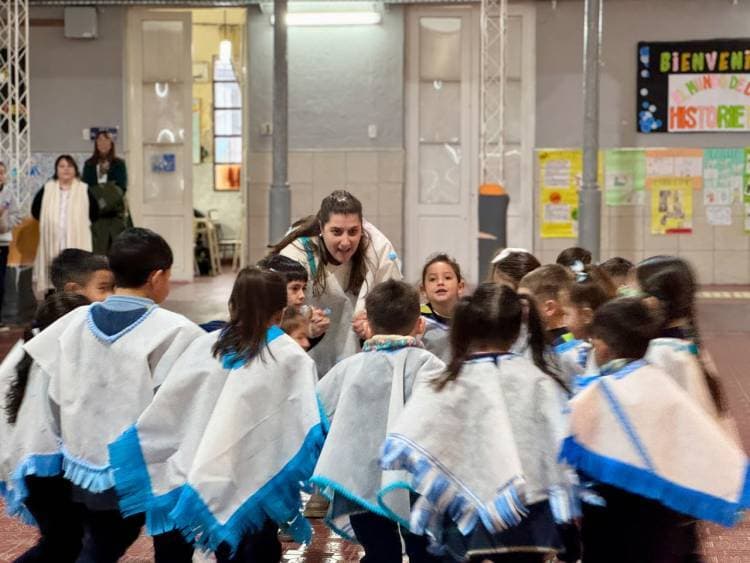 Arroyito celebró el Día de la Independencia en la Escuela José María Paz