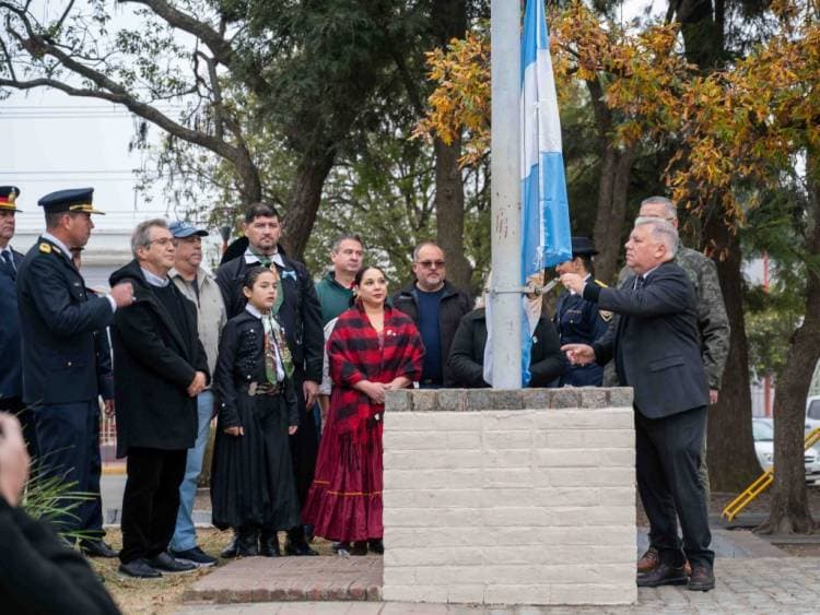 Arroyito rindió homenaje a la Revolución de Mayo